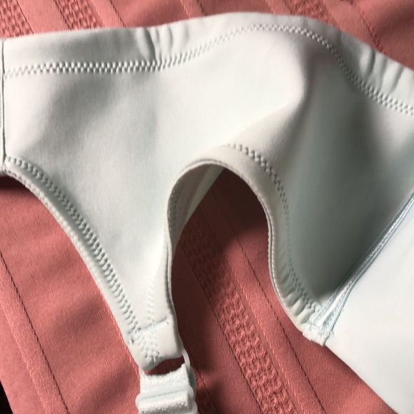 Vanity Fair® Beauty Back™ Full-Figure Back Smoothing Wireless Bra - 71380 pastel - Picture 10 of 14